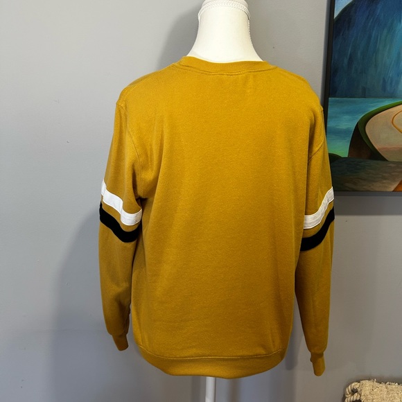 Mickey Mouse vintage look crew neck sweatshirt women size Small - Picture 2 of 6